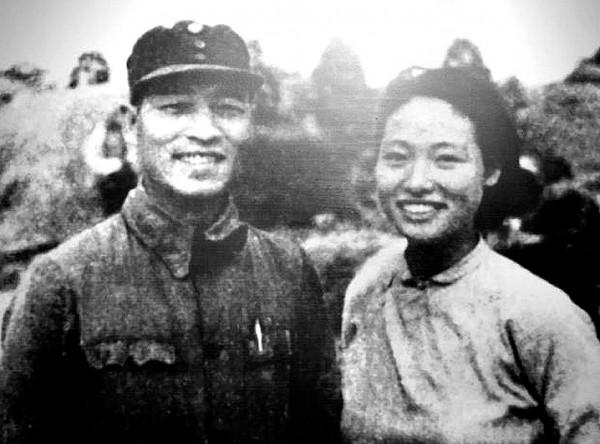 彭雪楓犧牲時留下獨子，名字和他只差一個字，如今已經是上將軍銜