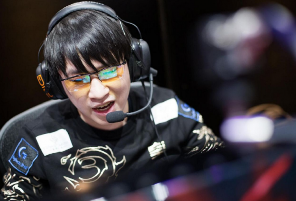 深度:LPL四大全華班陣容,明年全華班奪冠不是夢,UZI主宰戰場 深度:LPL四大全華班陣容,明年全華班奪冠不是夢,UZI主宰戰場