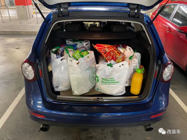 5萬塊就能拿下女士精品一手大眾R36?還真不是夢 5萬塊就能拿下女士精品一手大眾R36?還真不是夢