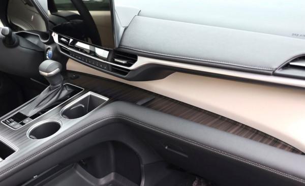 32萬元確定能買到想要的配置?靜態體驗到處都香的豐田賽那 32萬元確定能買到想要的配置?靜態體驗到處都香的豐田賽那