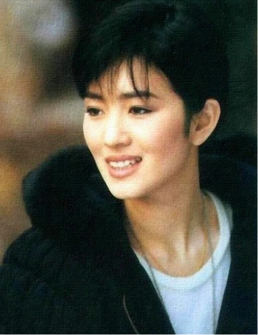 知名女星鞏俐：被張藝謀拒婚後，婚姻狀況如何了？