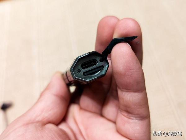 連續播放82小時:¥39包郵Type-C快充型藍芽5.1無線防水耳機曬單 連續播放82小時:¥39包郵Type-C快充型藍芽5.1無線防水耳機曬單