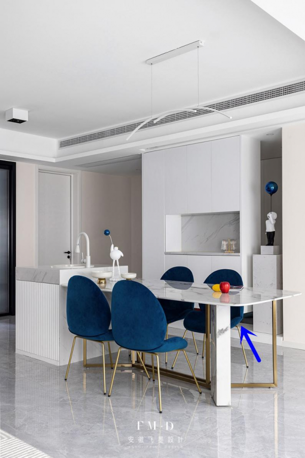 拒絕過度裝修，家裡這6處櫃子不做滿，適當留空比普通櫃子更實用