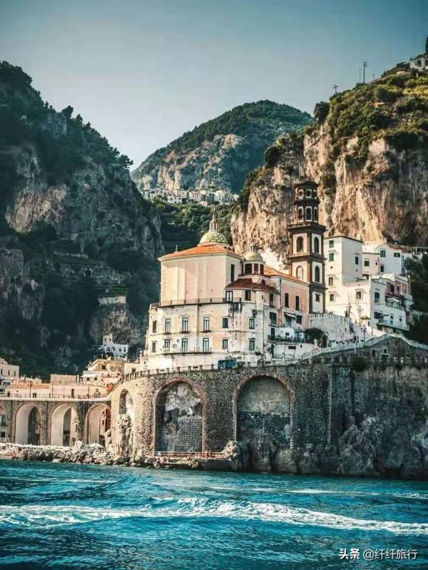 世界上最美的懸崖小鎮，一生必打卡
