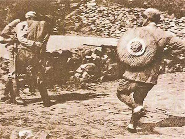 與日寇拼刺的八路軍老兵:抓到日軍俘虜一律殺無赦——而且是用刀 與日寇拼刺的八路軍老兵:抓到日軍俘虜一律殺無赦——而且是用刀