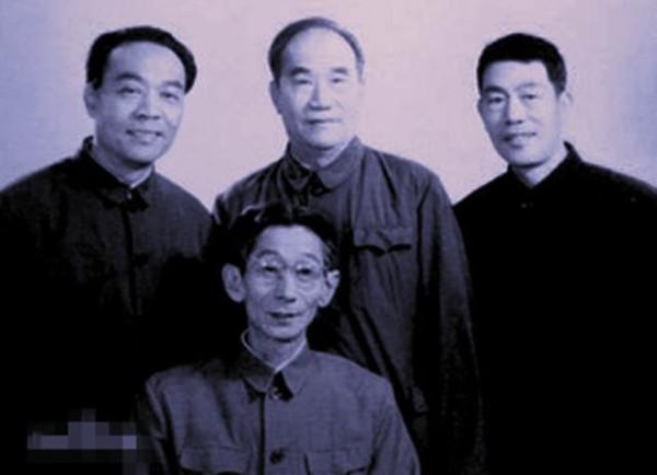 相聲界泰斗馬三立：天津特有的文化符號，89歲離世後子女過得如何