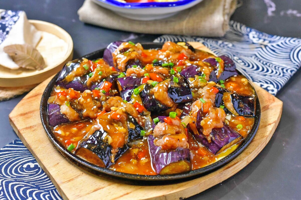 12道家常拿手菜，有葷有素有湯，色香味俱全，收藏宴客有面兒