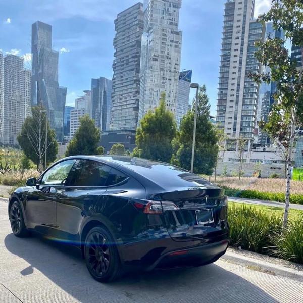 這種人就不適合開特斯拉 這種人就不適合開特斯拉