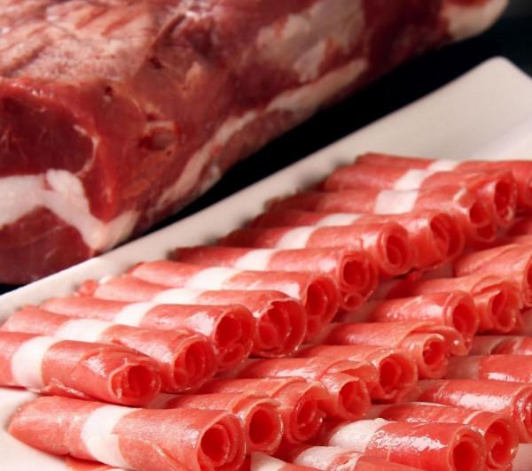 團購15元500克的牛羊肉卷是“合成肉”嗎？不用下鍋，3招教你鑑別