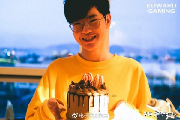 人物 | 陷陣的趙禮傑JIEJIE