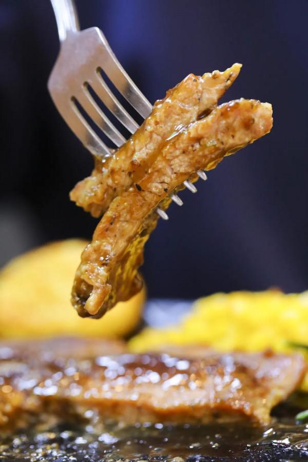 薩莉亞想必大家都吃過吧