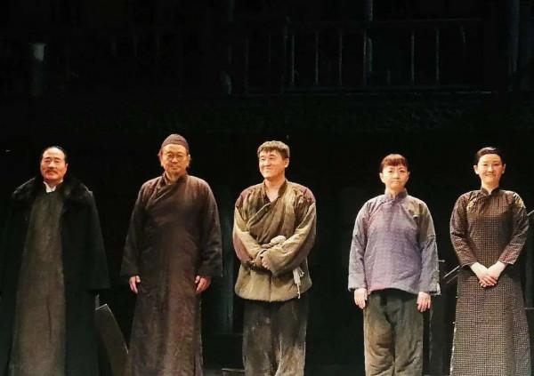 宇宙的盡頭是考編，娛樂圈也不例外