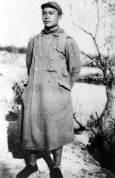 烈士遺孀流落街頭，粟裕得知後接回家中：把你們安頓好了我才放心