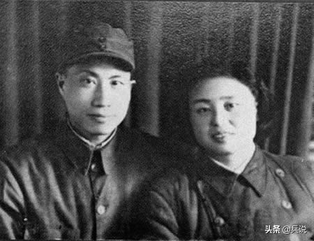 新四軍師參謀長彭雄,赴延安途中犧牲,給遺腹子取名“彭少雄” 新四軍師參謀長彭雄,赴延安途中犧牲,給遺腹子取名“彭少雄”