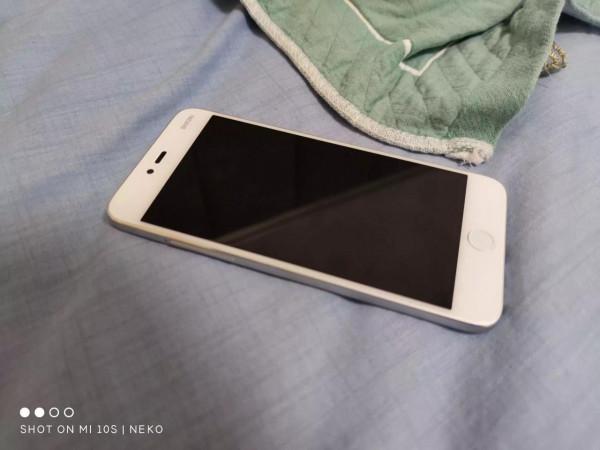 開箱一部白色錘子M1工程機