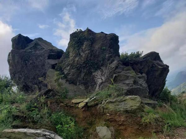 孟宗故里雨山行