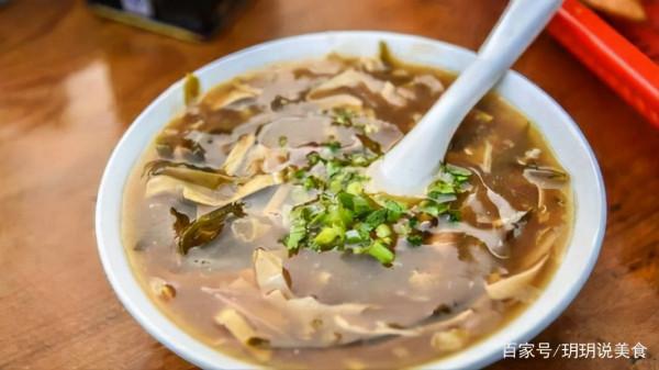 河南四兄弟合夥賣小吃，30年沒分家一天賣40只，過年要賣200只