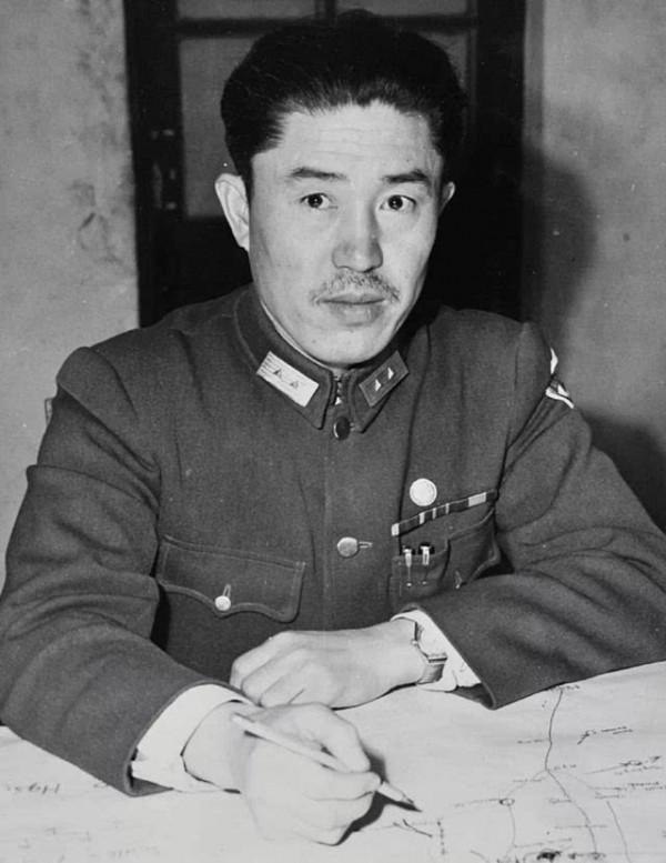 1950年，杜魯門多次要求麥克阿瑟不準炸鴨綠江大橋，這是為什麼？