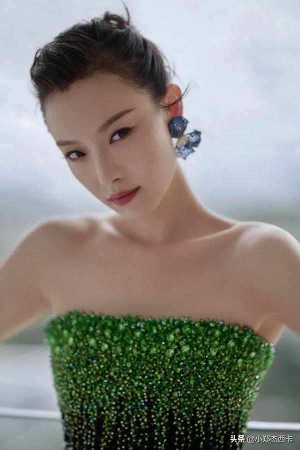 看完女明星們的金雞獎紅毯生圖，我的容貌焦慮好多了…