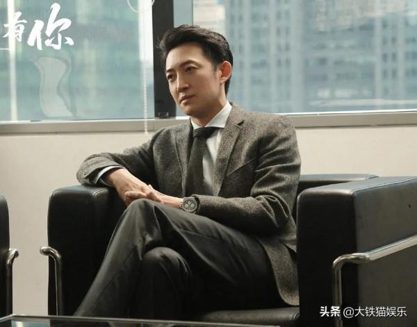 13位自帶“總裁”氣質的男星，分寸感拿捏到位，穩重貴氣還不油膩