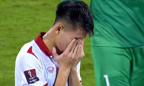 態度決定一切！輸球后洛國富幾欲落淚，賽後道歉，有人卻談笑風生