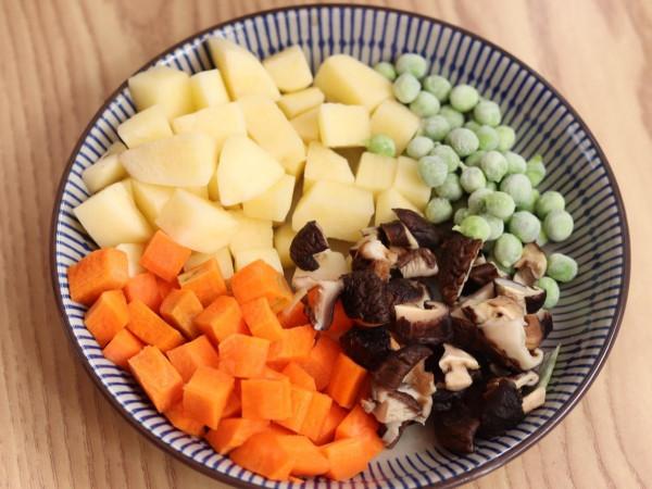 網紅懶人燜飯,葷素搭配,營養美味,鹹香下飯又解饞 網紅懶人燜飯,葷素搭配,營養美味,鹹香下飯又解饞