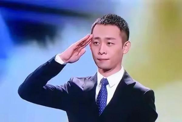 第一眼很普通，越看越帥氣的6個男明星，朱亞文、黃軒靠氣質取勝