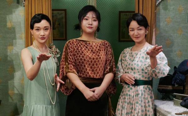 周迅又一次驚豔到大家！穿美式復古風跳舞風情萬種，電影臉太絕了