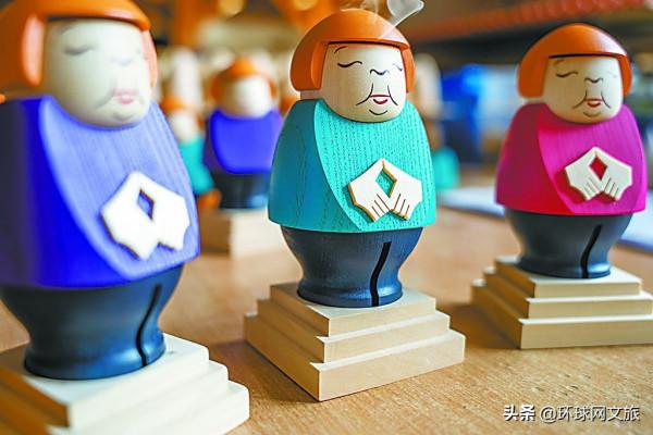 厄爾士山木偶，描繪德國人間百態