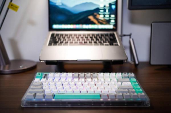 從效能到設計都是2021最大驚喜，鋁廠OG80蟲洞到底有多特別