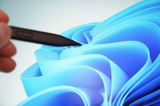 Suface Pro 8有九優勢兩個遺憾 首個二合一高刷屏噪音比蚊聲低