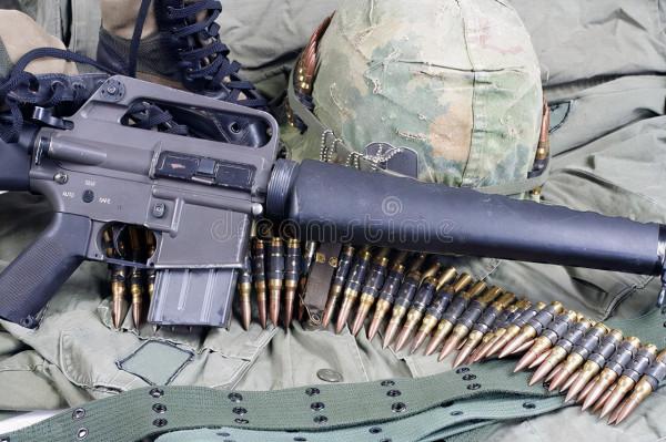 武器:(八)西方槍王~M16突擊步槍 武器:(八)西方槍王~M16突擊步槍