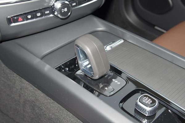 沃爾沃XC60近期直降7萬,能否打動你?推薦四驅智逸豪華 沃爾沃XC60近期直降7萬,能否打動你?推薦四驅智逸豪華