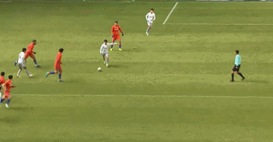 中超-費萊尼徐新建功，山東2-0河北豪取10連勝，11年後再問鼎