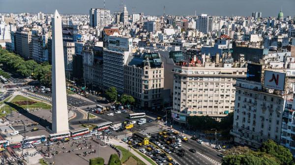 美國“後花園”6000萬人沒米下鍋，身價2970億的馬斯克卻說：我要破產