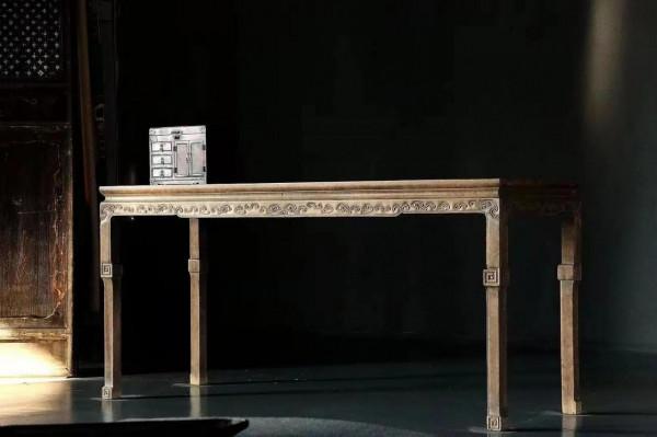 耕讀傳家鐵藝木門，榆木畫案，楠木書案