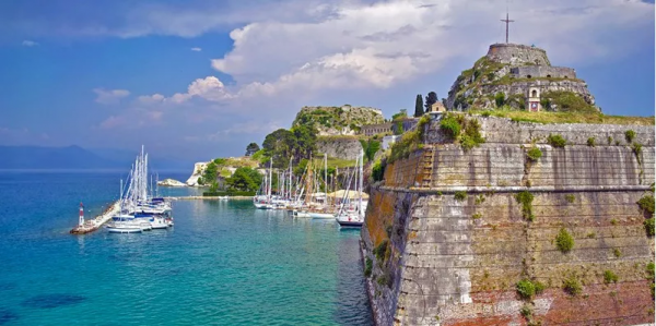 希臘深度遊：十二星座最適合去希臘哪些小島玩，請對號入座