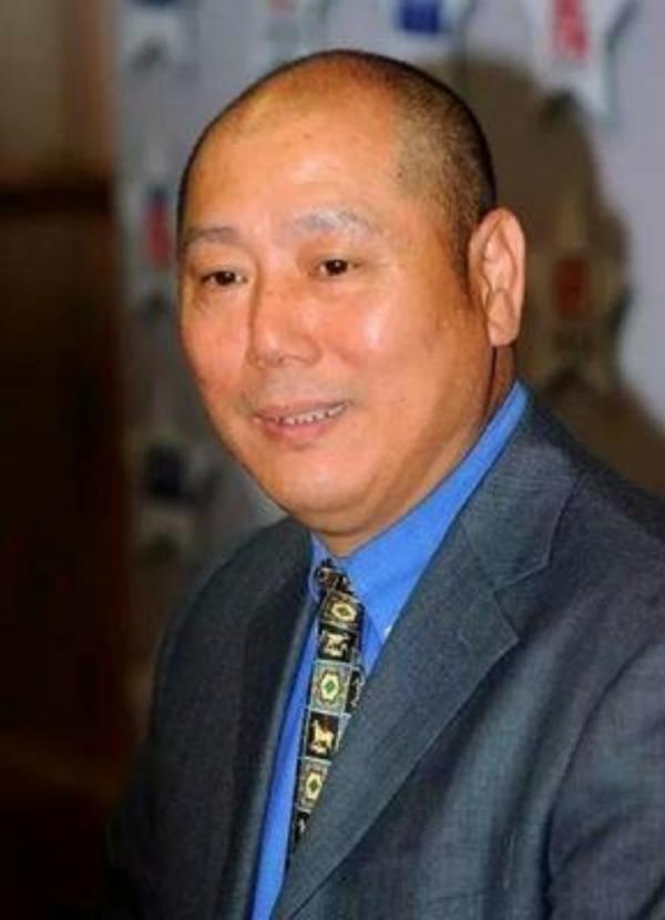 ​從手握上億資金,到罵幾個明星算啥,看66歲李誠儒的豪橫人生 ​從手握上億資金,到罵幾個明星算啥,看66歲李誠儒的豪橫人生