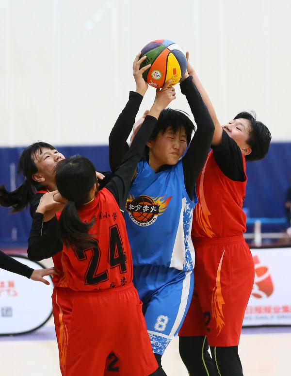 2021年北京晚報百隊杯青少年籃球賽落幕 7個組別的冠軍各有歸屬