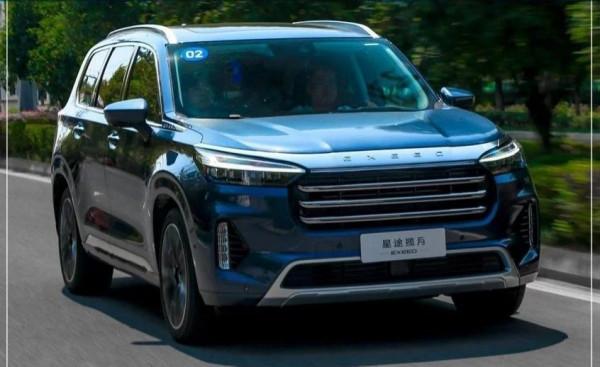 星途攬月400T車型加入四驅系統，9月30日正式上市