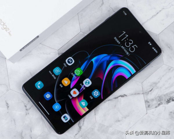 僅2399元，驍龍888Plus+12GB+256GB+5000mAh，還支援144Hz高刷