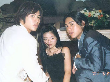 初代偶像劇男主今昔狀況對比:有人直播被罵哭,有人整年沒收入 初代偶像劇男主今昔狀況對比:有人直播被罵哭,有人整年沒收入