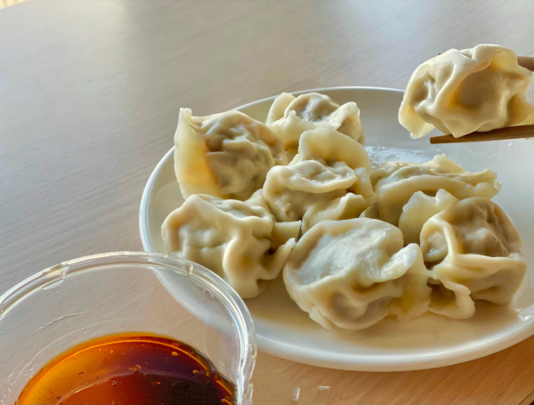 冬至控熱量！熱巴不蘸料，肖戰吃4個餃子，陳偉霆餃子湯圓齊上陣