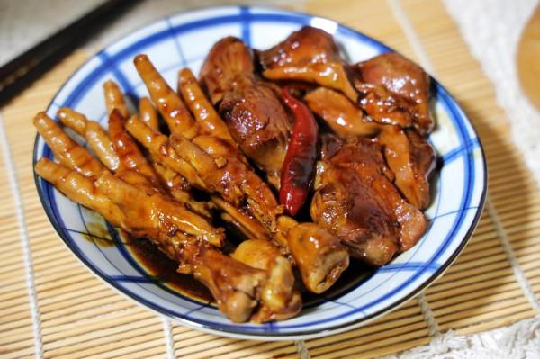 天氣涼了,不知道吃什麼,那就滷上一鍋肉來吃吧!夠吃好幾天了 天氣涼了,不知道吃什麼,那就滷上一鍋肉來吃吧!夠吃好幾天了