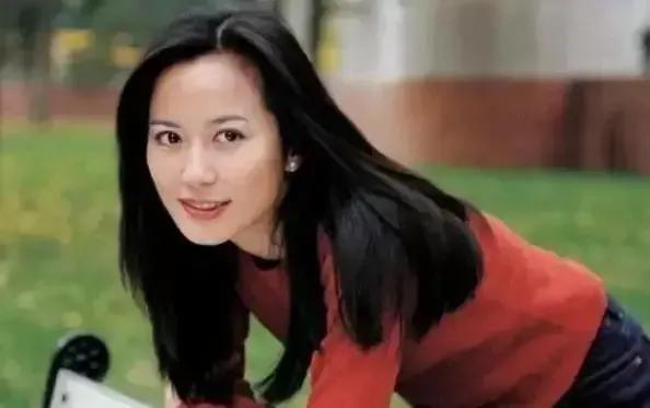 這五位女星，不溫不火，不圖名利，清白乾淨，堪稱娛樂圈“清流”