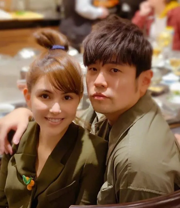 6位天王嫂境遇大不相同,方媛帶孩子坐經濟艙,李靚蕾8年婚姻破碎 6位天王嫂境遇大不相同,方媛帶孩子坐經濟艙,李靚蕾8年婚姻破碎