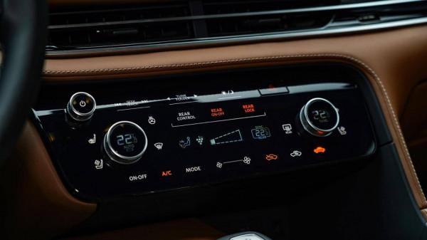 豪華中大型SUV&OpenCurlyDoubleQuote;新貴&rdquo;！試駕英菲尼迪QX60，實力到底如何？