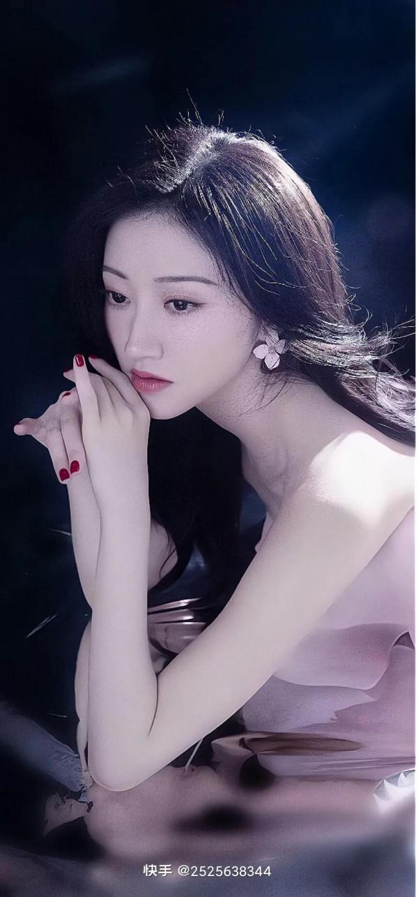 青春靚麗女神景甜