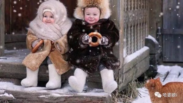 冬天裡的俄羅斯小朋友，個個可愛似套娃，網友：好想都抱走