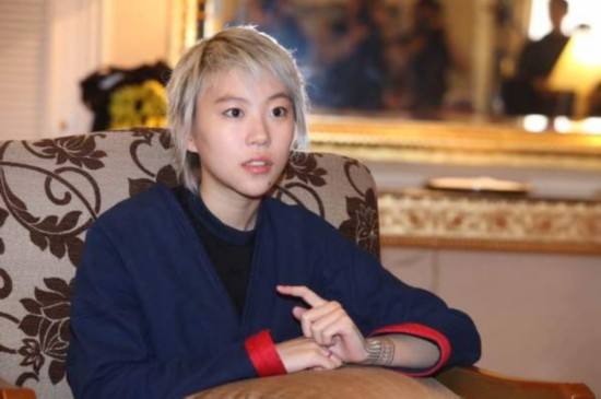 王菲前夫竇唯：兩次離婚最對不起女兒，兩份嫁妝背後是深沉的父愛